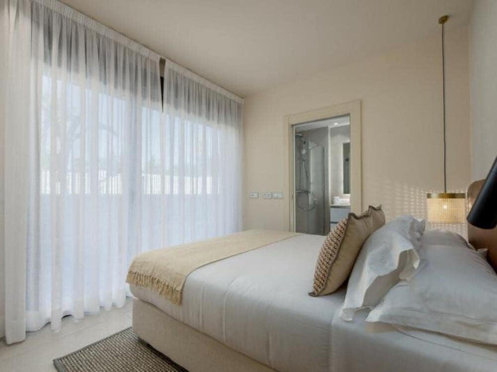 3 bedroom Apartment for sale in El Padron with pool garage - € 1,850,000 (Ref: 7533149)