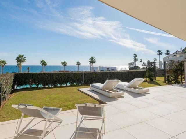 Apartamento de 3 habitaciones en El Padrón, Estepona en venta con piscina garaje - 1.850.000 € (Ref: 7533149)