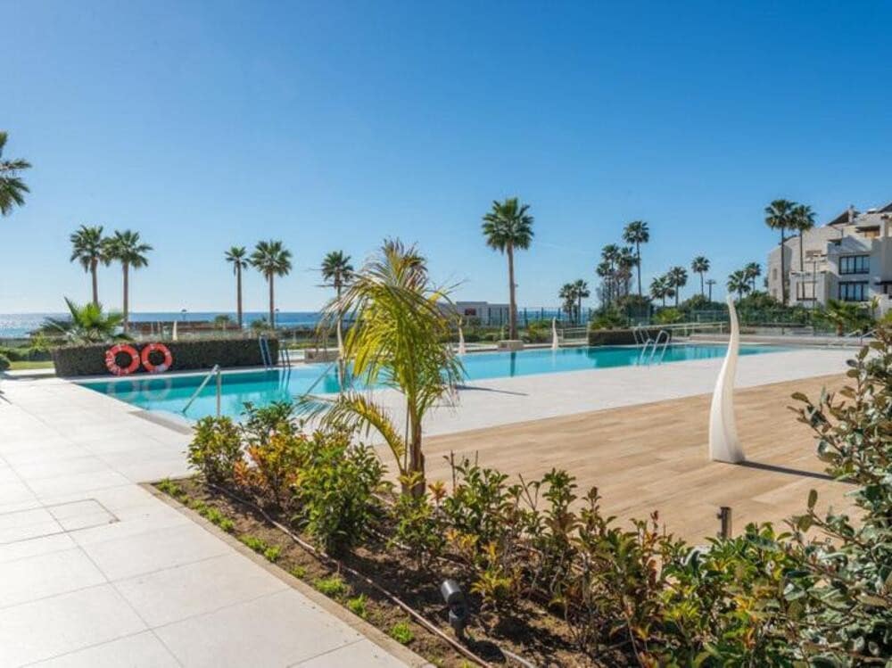 3 bedroom Apartment for sale in El Padron with pool garage - € 1,850,000 (Ref: 7533149)