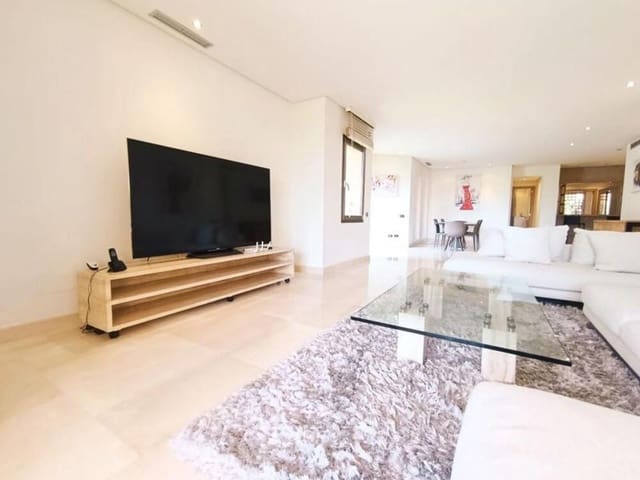 Appartement de 2 chambres à louer à Sierra Blanca, Marbella avec piscine garage - 5 500 € (Ref: 7535782)