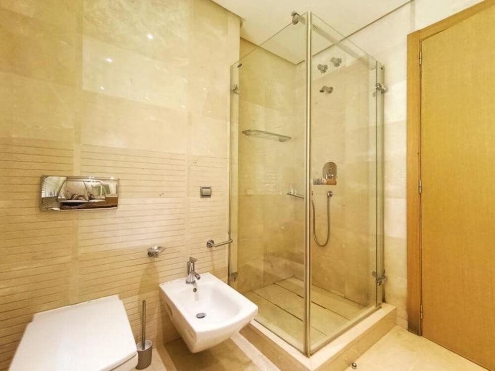 Appartement de 2 chambres à louer à Marbella avec piscine garage - 5 500 € (Ref: 7535782)