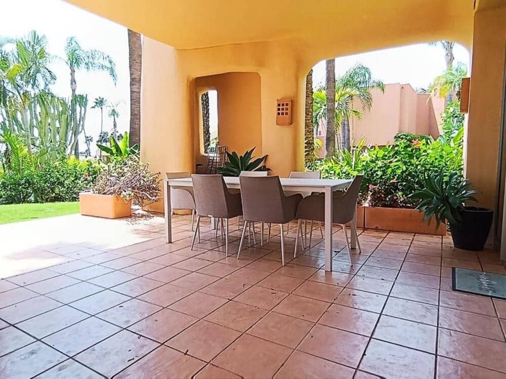 Appartement de 2 chambres à louer à Marbella avec piscine garage - 5 500 € (Ref: 7535782)