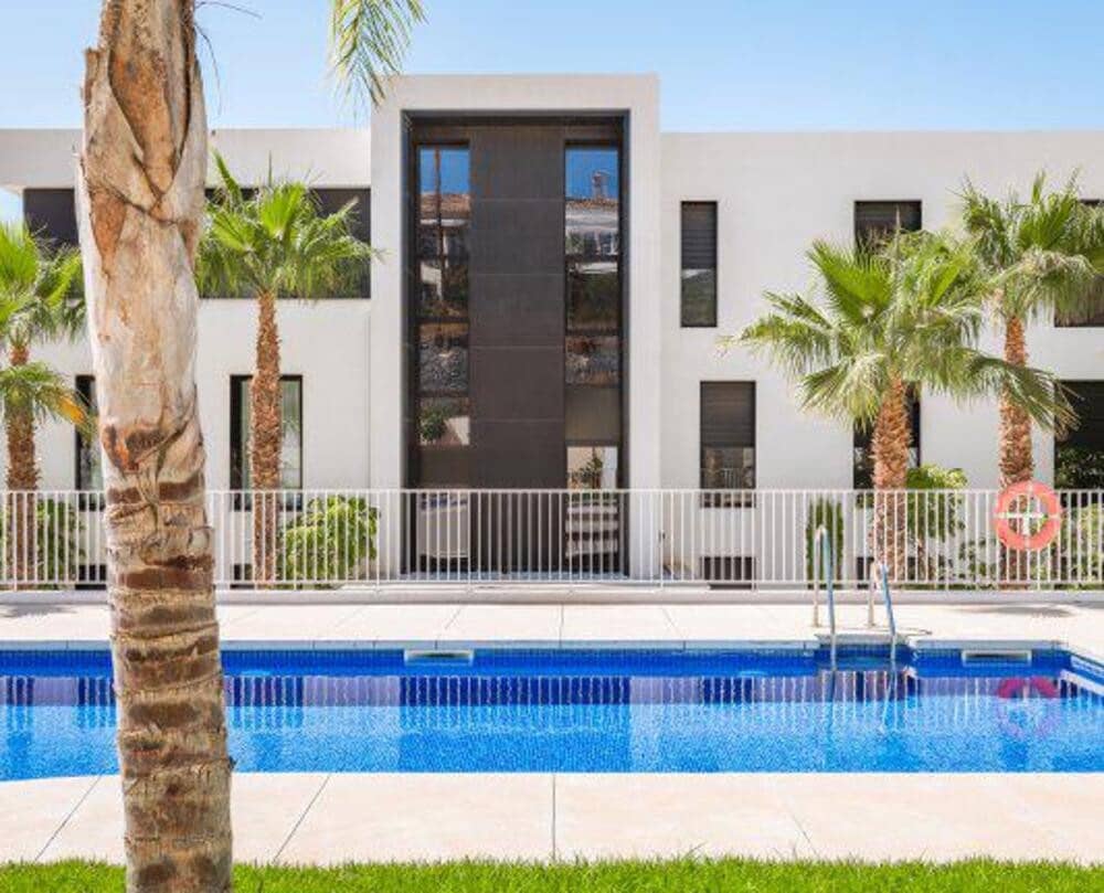 2 quarto Apartamento para arrendar em Marbella com piscina garagem - 3 500 € (Ref: 7537308)