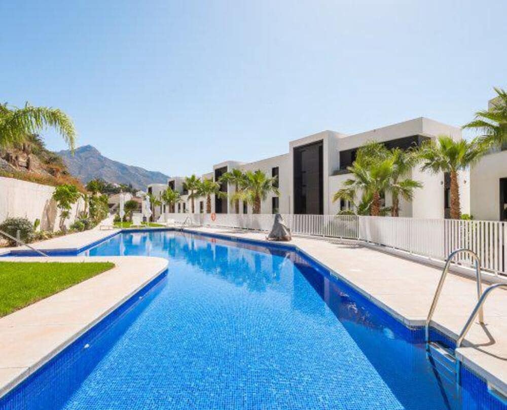 2 quarto Apartamento para arrendar em Marbella com piscina garagem - 3 500 € (Ref: 7537308)