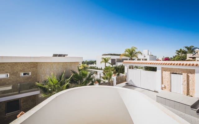 5 quarto Moradia para venda em Los Flamingos, Benahavís com piscina garagem - 3 500 000 € (Ref: 7540011)
