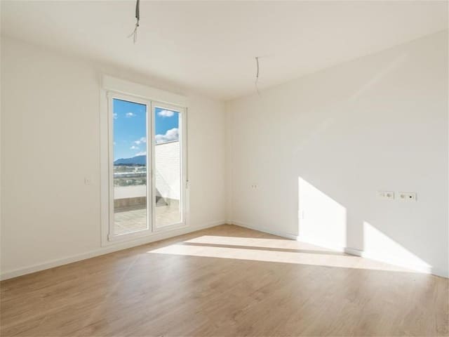 Apartamento de 3 habitaciones en Rodeo Alto - Guadaiza - La Campana, Marbella en venta con piscina garaje - 492.600 € (Ref: 7545690)