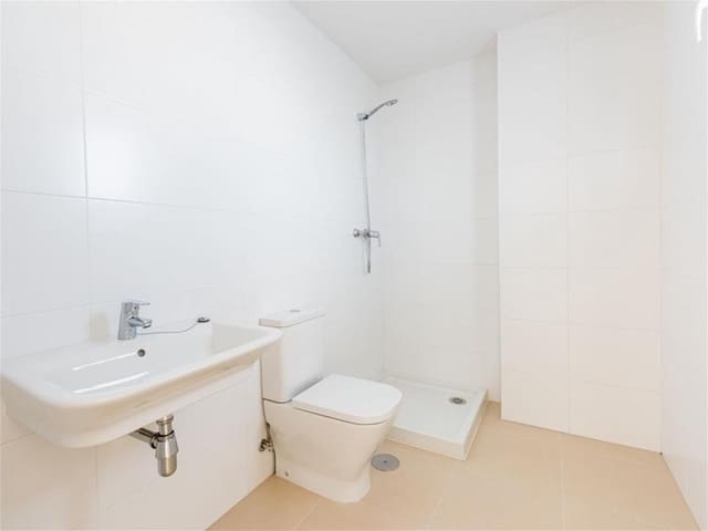 Apartamento de 3 habitaciones en Rodeo Alto - Guadaiza - La Campana, Marbella en venta con piscina garaje - 492.600 € (Ref: 7545690)