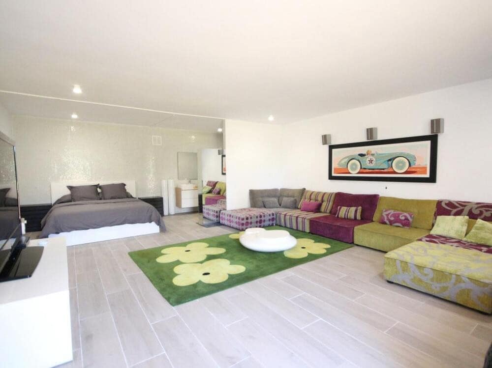 4 soveværelse Villa til leje i Estepona med swimmingpool garage - € 8.000 (Ref: 7557269)