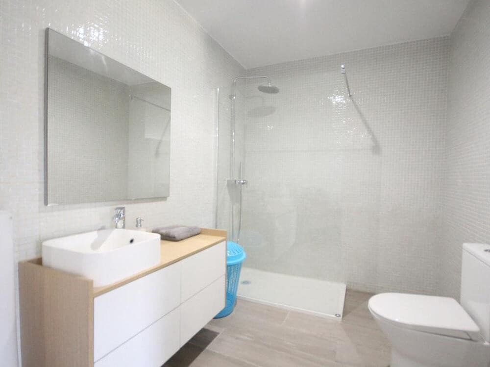 4 soveværelse Villa til leje i Estepona med swimmingpool garage - € 8.000 (Ref: 7557269)