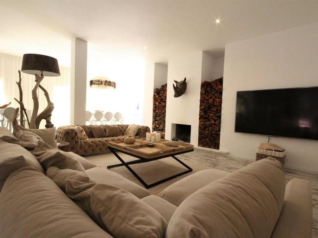 4 soveværelse Villa til leje i Nueva Atalaya, Estepona med swimmingpool garage - € 8.000 (Ref: 7557269)