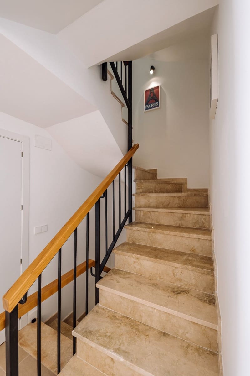 3 soveværelse Byhus til leje i El Paraiso med swimmingpool garage - € 3.750 (Ref: 7563083)