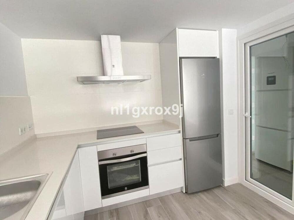 2 soveværelse Lejlighed til salg i Benahavis med swimmingpool garage - € 475.000 (Ref: 7565878)