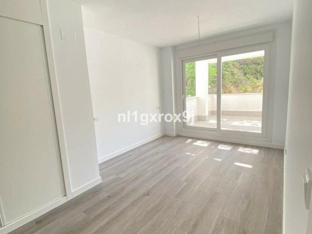 2 soveværelse Lejlighed til salg i Benahavis med swimmingpool garage - € 475.000 (Ref: 7565878)