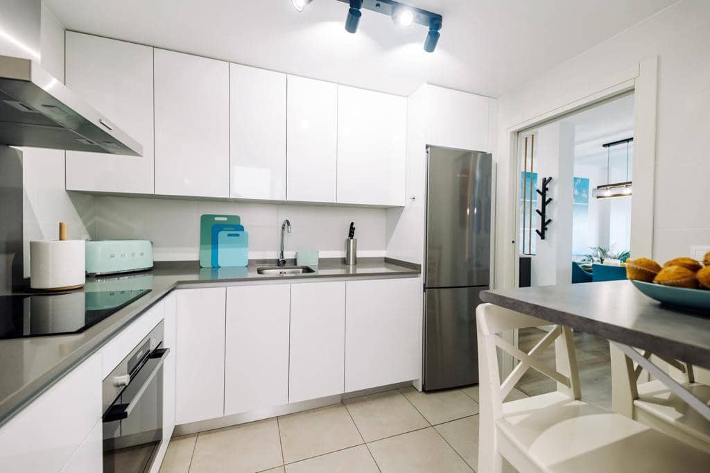 3 bedroom Apartment for rent in Marbella with pool garage - € 2,750 (Ref: 7573734)