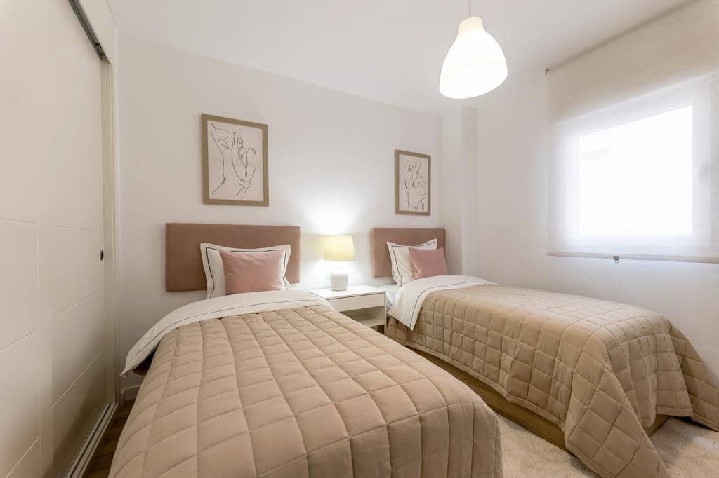 3 bedroom Apartment for rent in Marbella with pool garage - € 2,750 (Ref: 7573734)