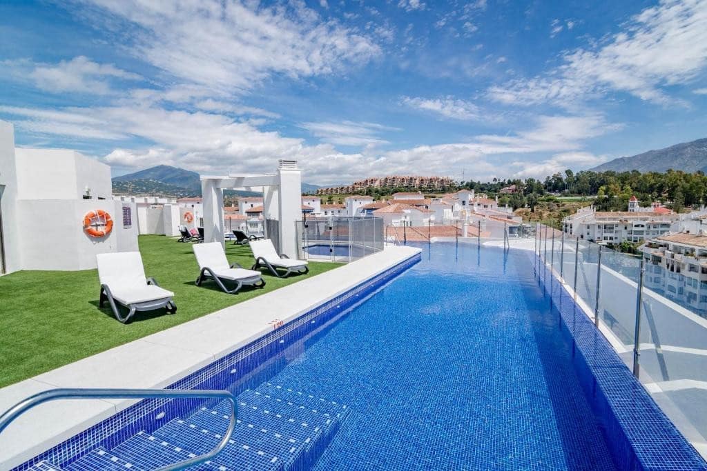 3 bedroom Apartment for rent in Marbella with pool garage - € 2,750 (Ref: 7573734)