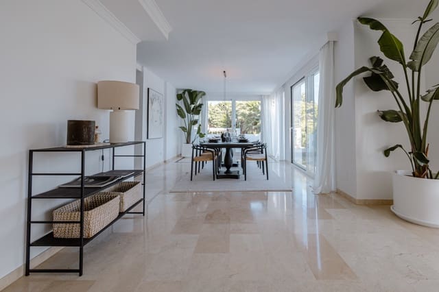 4 chambre Villa/Maison à vendre à Las Brisas, Marbella avec piscine garage - 1 850 000 € (Ref: 7577475)