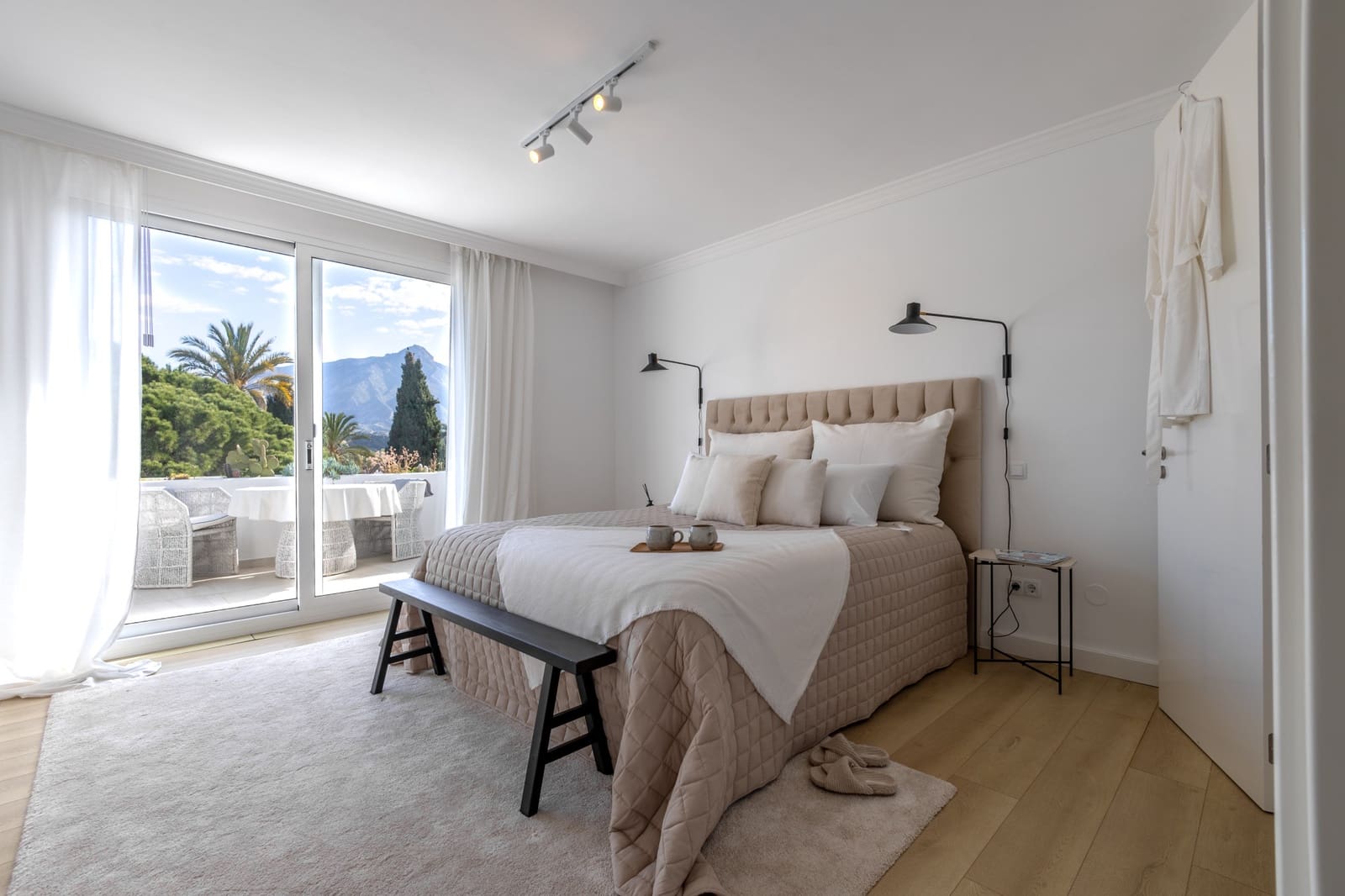 4 soverom Villa til salgs i Marbella med svømmebasseng garasje - € 1 850 000 (Ref: 7577475)