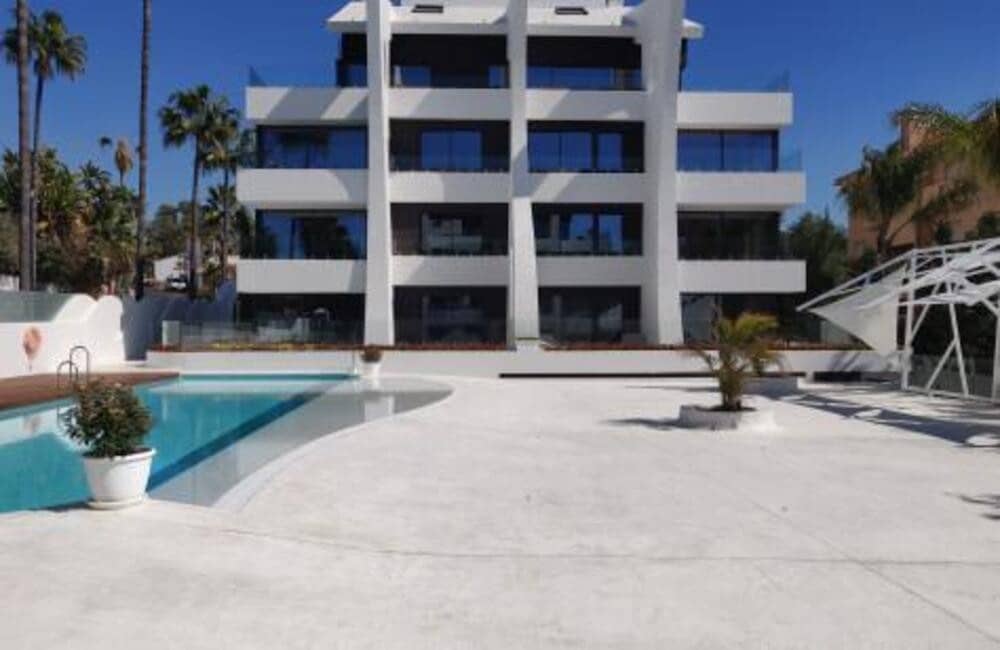 3 soverom Penthouse til salgs i Marbella med svømmebasseng garasje - € 1 200 000 (Ref: 7579249)