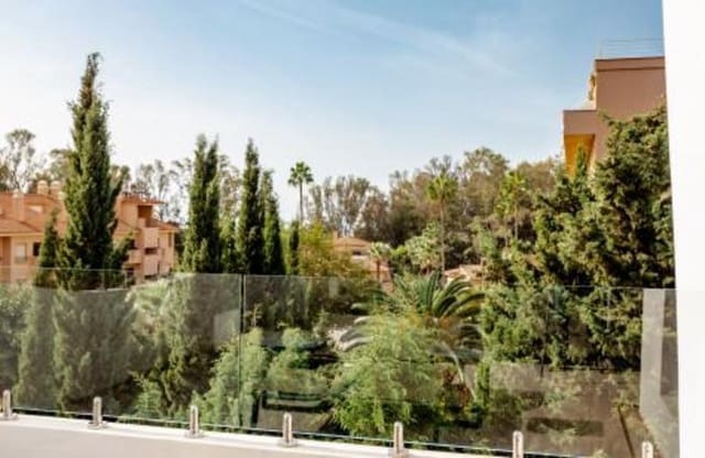 3 quarto Penthouse para venda em Marbesa, Marbella com piscina garagem - 1 200 000 € (Ref: 7579249)