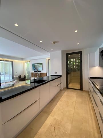 3 chambre Appartement à vendre à Sierra Blanca, Marbella avec piscine garage - 1 400 000 € (Ref: 7581852)