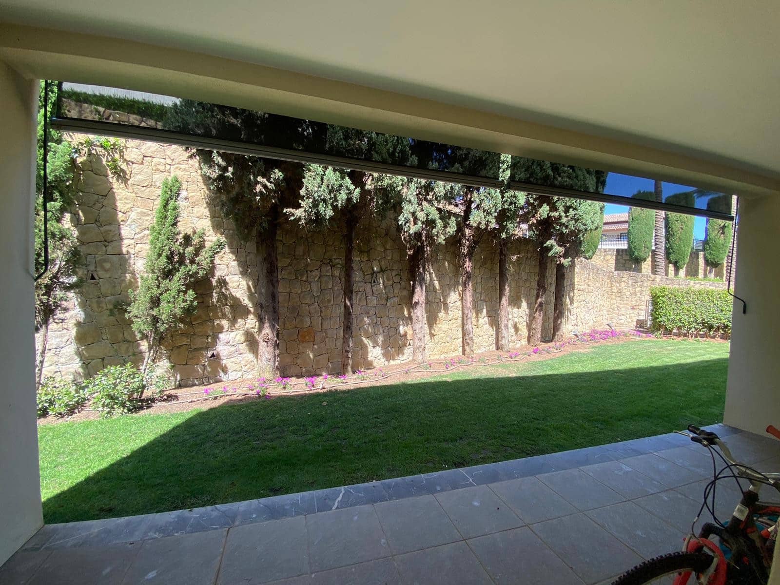 3 sypialnia Apartament na sprzedaż w Marbella z basenem garażem - 1 400 000 € (Ref: 7581852)