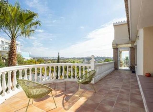 6 soverom Villa til salgs i El Paraiso, Estepona med svømmebasseng garasje - € 1 950 000 (Ref: 7581854)