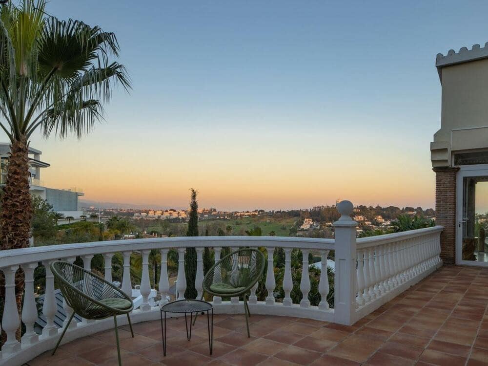 6 soveværelse Villa til salg i El Paraiso med swimmingpool garage - € 1.950.000 (Ref: 7581854)