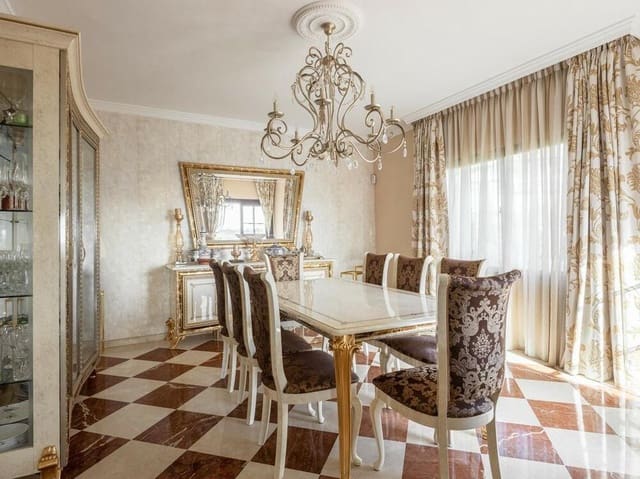 6 soverom Villa til salgs i El Paraiso, Estepona med svømmebasseng garasje - € 1 950 000 (Ref: 7581854)