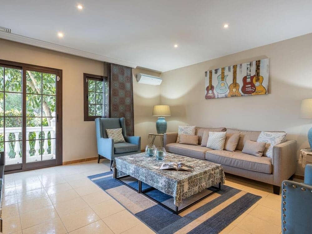 6 soveværelse Villa til salg i El Paraiso med swimmingpool garage - € 1.950.000 (Ref: 7581854)