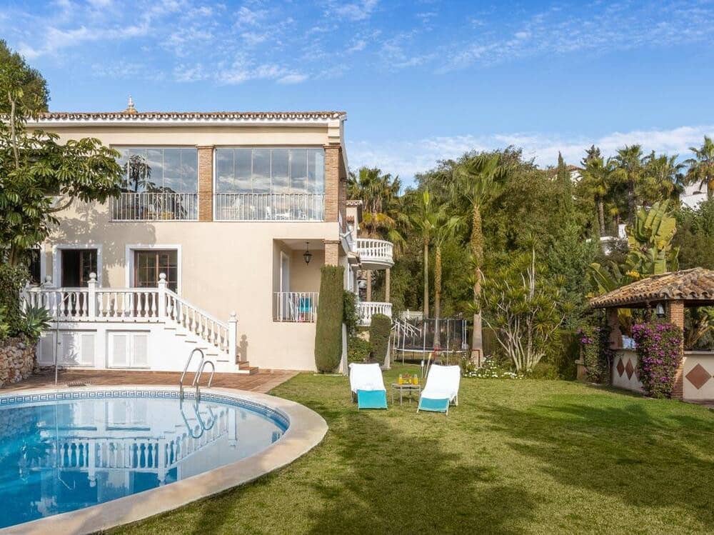 6 soveværelse Villa til salg i El Paraiso med swimmingpool garage - € 1.950.000 (Ref: 7581854)