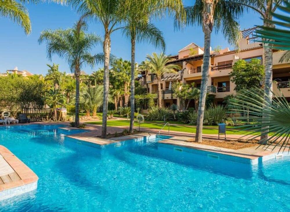 4 slaapkamer Penthouse te koop in El Paraiso met zwembad garage - € 738.000 (Ref: 7584486)