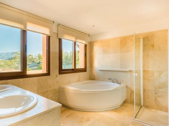 4 camera da letto Attico in vendita in El Paraiso, Estepona con piscina garage - 738.000 € (Rif: 7584486)
