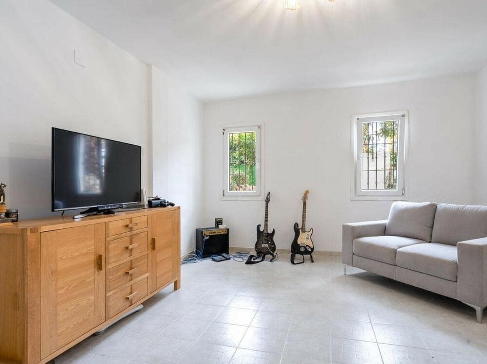 5 chambre Villa/Maison à vendre à Mijas Costa avec piscine garage - 995 000 € (Ref: 7587331)