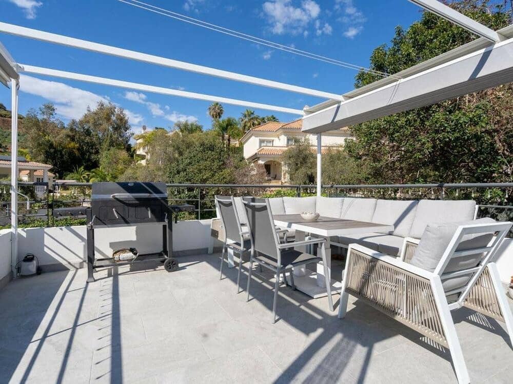 5 chambre Villa/Maison à vendre à Mijas Costa avec piscine garage - 995 000 € (Ref: 7587331)