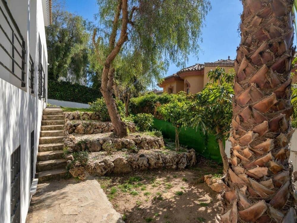 5 chambre Villa/Maison à vendre à Mijas Costa avec piscine garage - 995 000 € (Ref: 7587331)