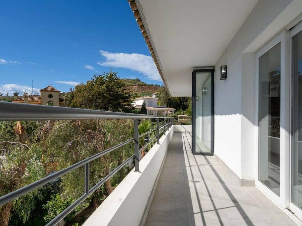5 chambre Villa/Maison à vendre à Mijas Costa avec piscine garage - 995 000 € (Ref: 7587331)