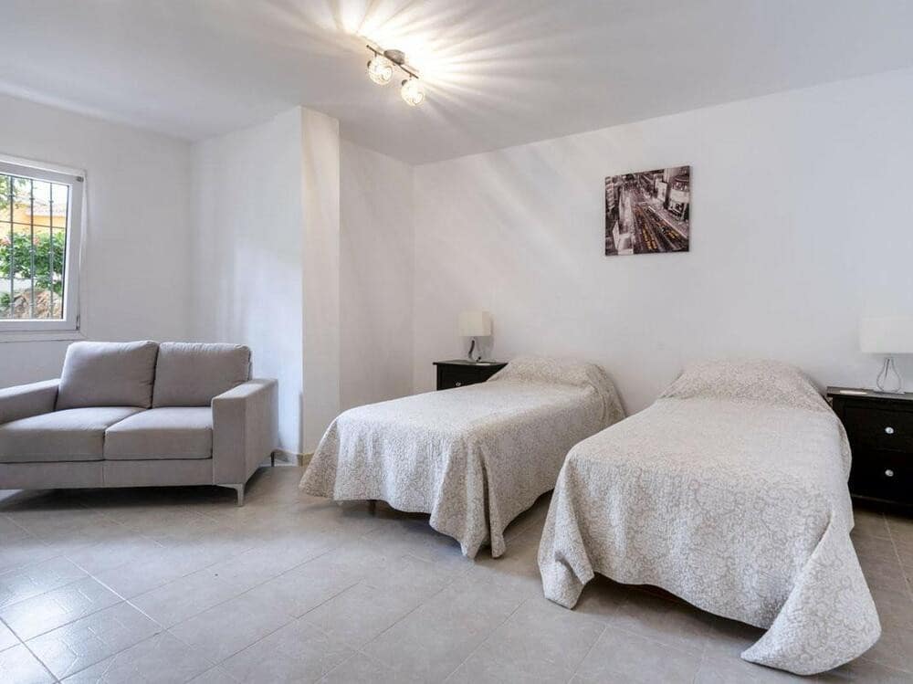 5 chambre Villa/Maison à vendre à Mijas Costa avec piscine garage - 995 000 € (Ref: 7587331)