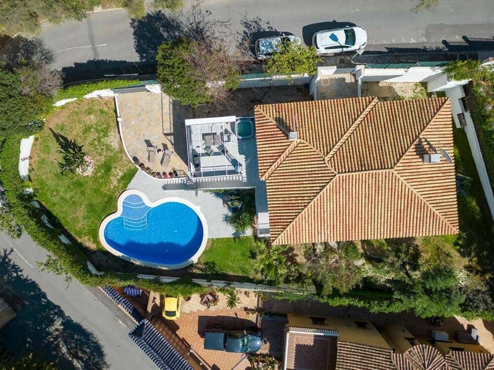 5 chambre Villa/Maison à vendre à Mijas Costa avec piscine garage - 995 000 € (Ref: 7587331)