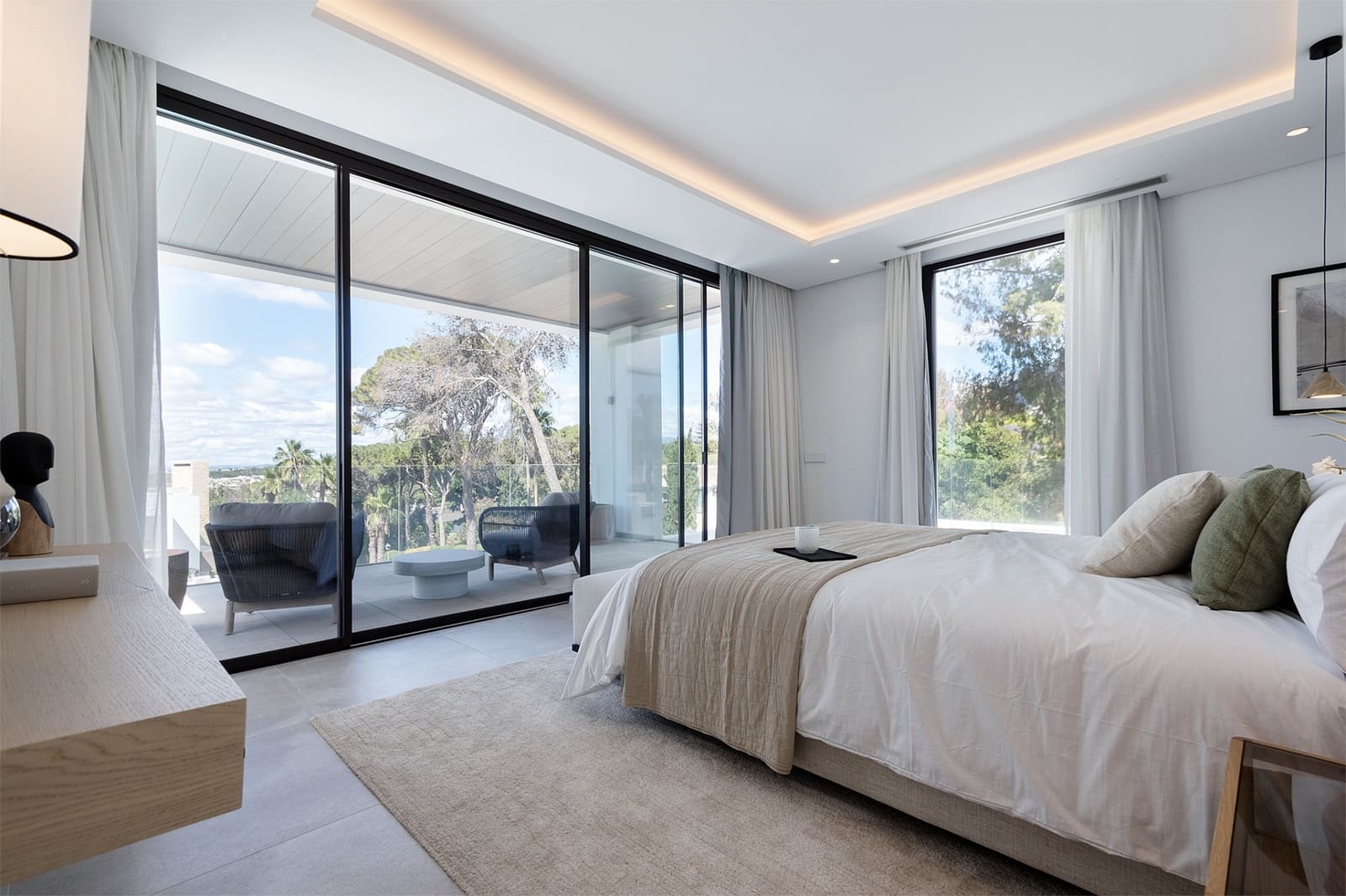 4 chambre Villa/Maison à vendre à Golden Mile avec piscine garage - 4 750 000 € (Ref: 7602545)