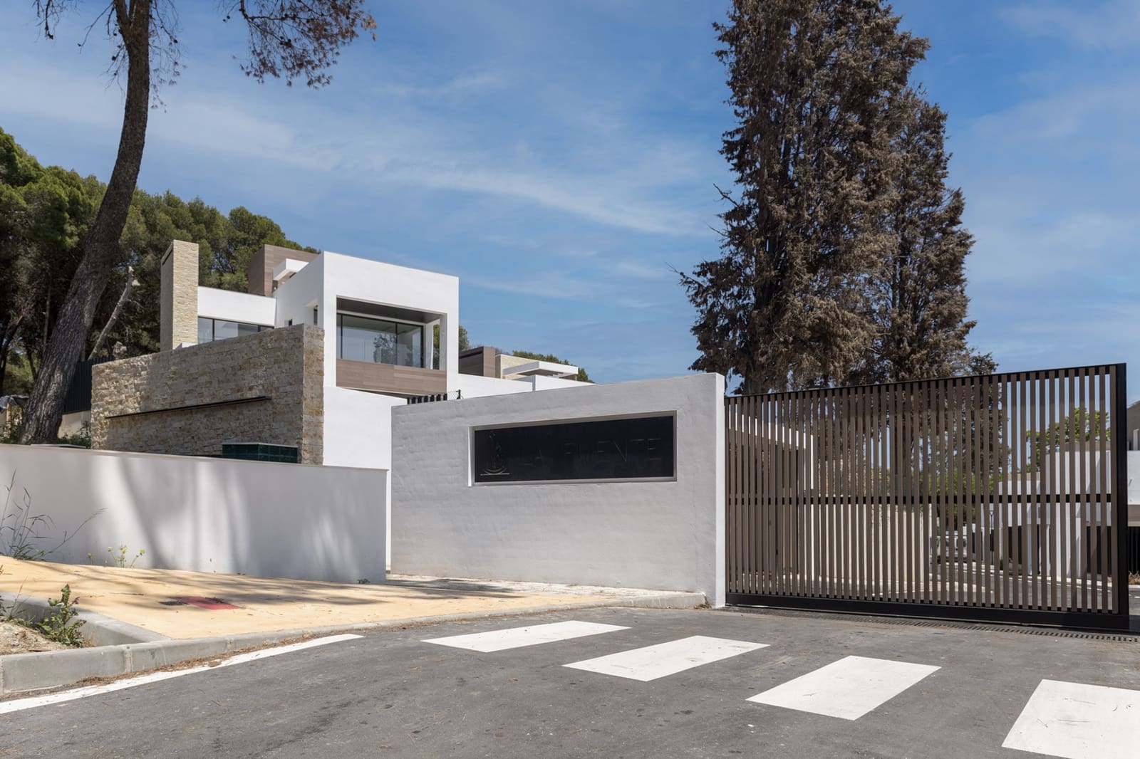 4 sypialnia Willa na sprzedaż w Marbella z basenem garażem - 4 200 000 € (Ref: 7602547)