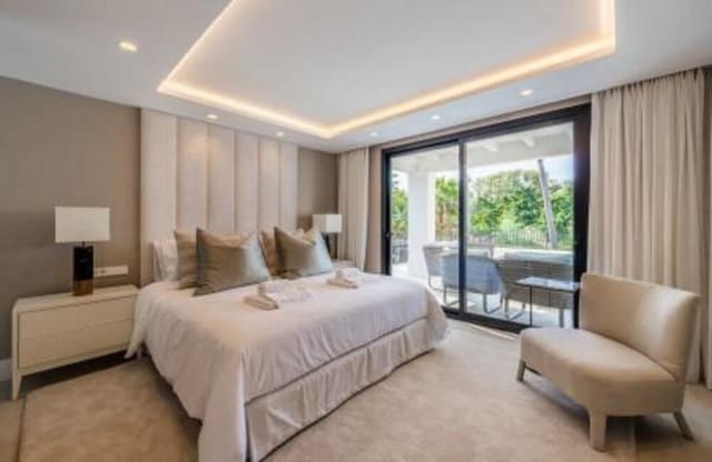 5 chambre Villa/Maison à vendre à El Paraiso, Estepona avec piscine garage - 2 990 000 € (Ref: 7617570)