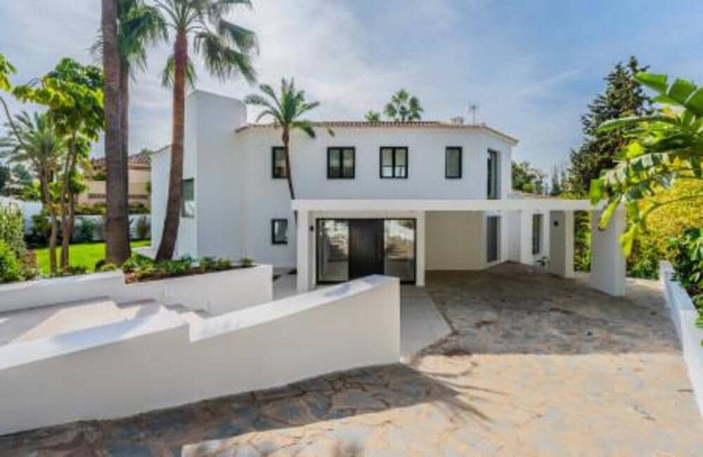 5 slaapkamer Villa te koop in El Paraiso met zwembad garage - € 2.990.000 (Ref: 7617570)
