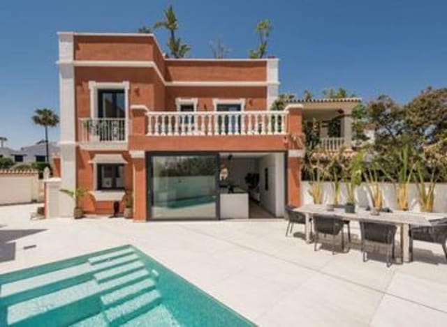 4 soveværelse Villa til salg i Nueva Alcántara, Marbella med swimmingpool garage - € 1.295.000 (Ref: 7617574)
