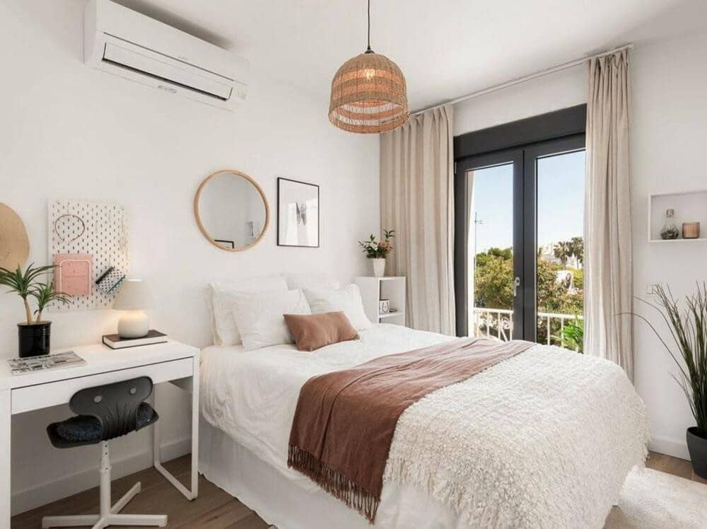 Chalet de 4 habitaciones en San Pedro de Alcantara en venta con piscina garaje - 1.295.000 € (Ref: 7617574)