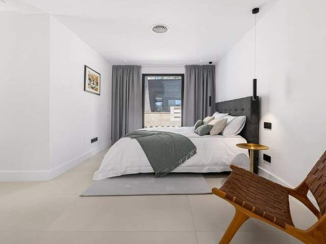 5 soverom Villa til salgs i Los Naranjos, Marbella med svømmebasseng garasje - € 3 995 000 (Ref: 7630708)