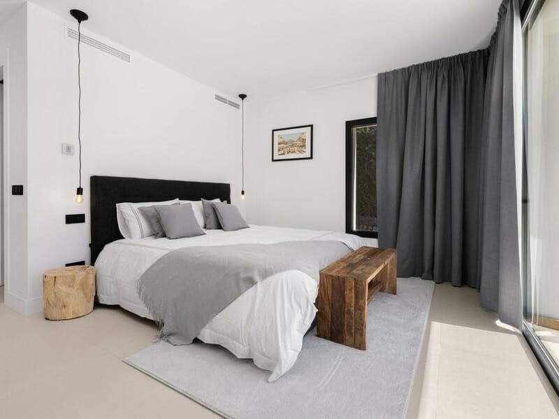 5 chambre Villa/Maison à vendre à Nueva Andalucia avec piscine garage - 3 995 000 € (Ref: 7630708)