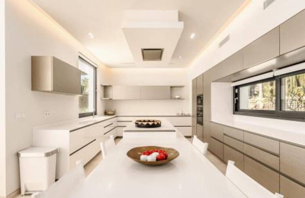 6 slaapkamer Villa te koop in Marbella met zwembad garage - € 6.990.000 (Ref: 7637112)