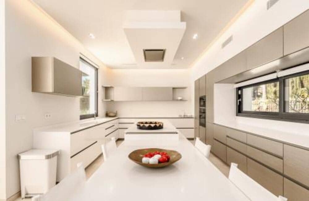 6 slaapkamer Villa te koop in Marbella met zwembad garage - € 6.990.000 (Ref: 7637112)