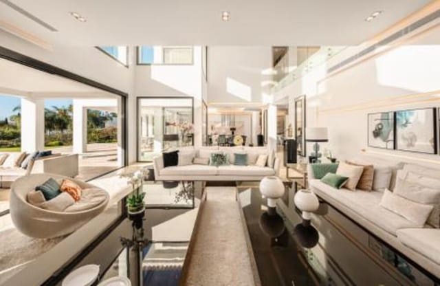 6 chambre Villa/Maison à vendre à Los Naranjos, Marbella avec piscine garage - 6 990 000 € (Ref: 7637112)